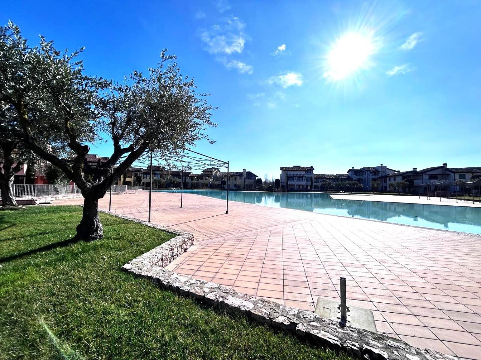 Garda Resort Village 11 Peschiera del Garda Exterior photo